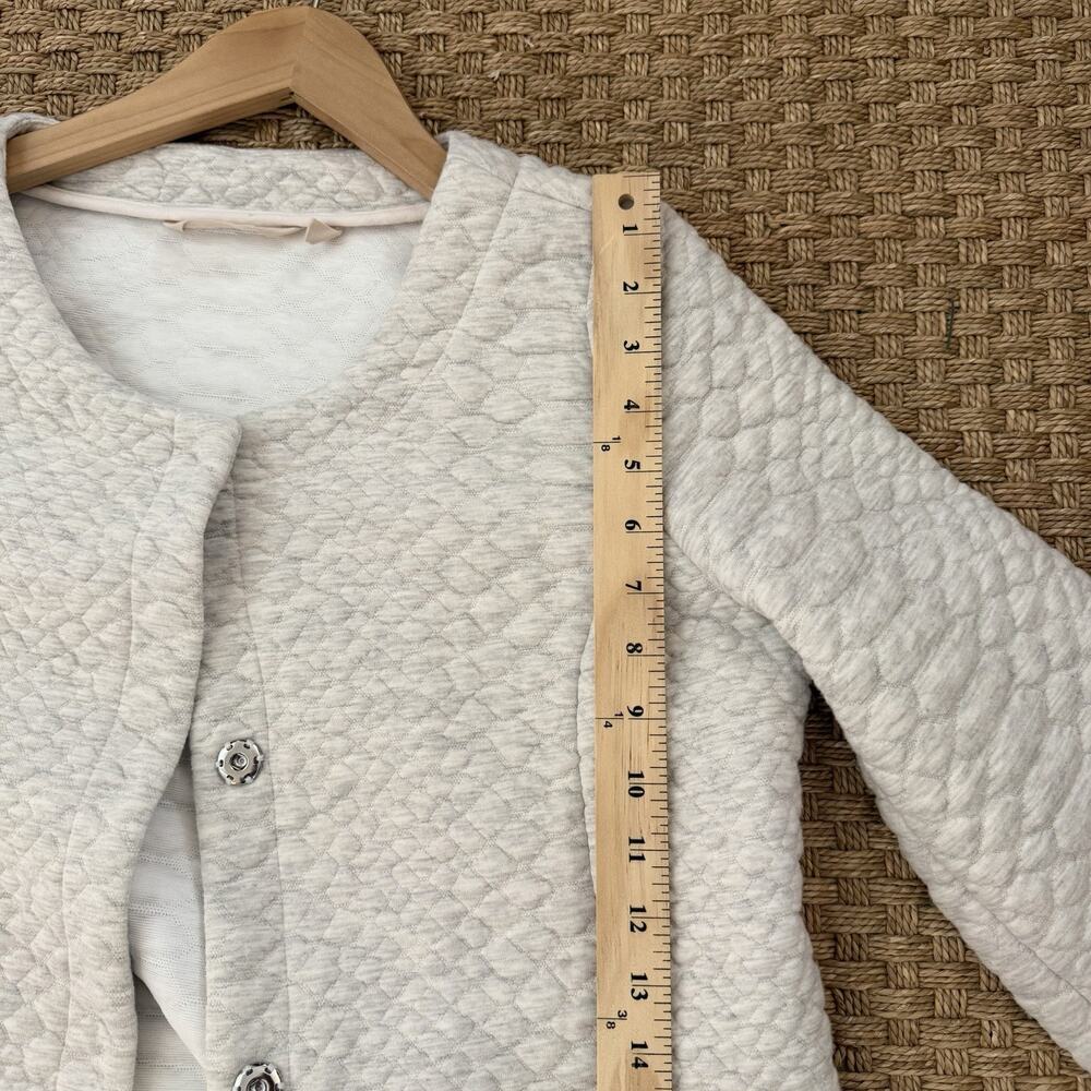 Soft Surroundings Women’s Quilted Longline Jacket Cream Gray Size M Snap Closure - Picture 12 of 12